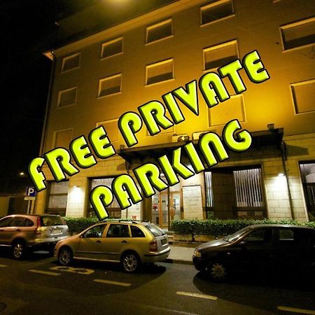 Hotel Milano Pistoia Bagian luar foto