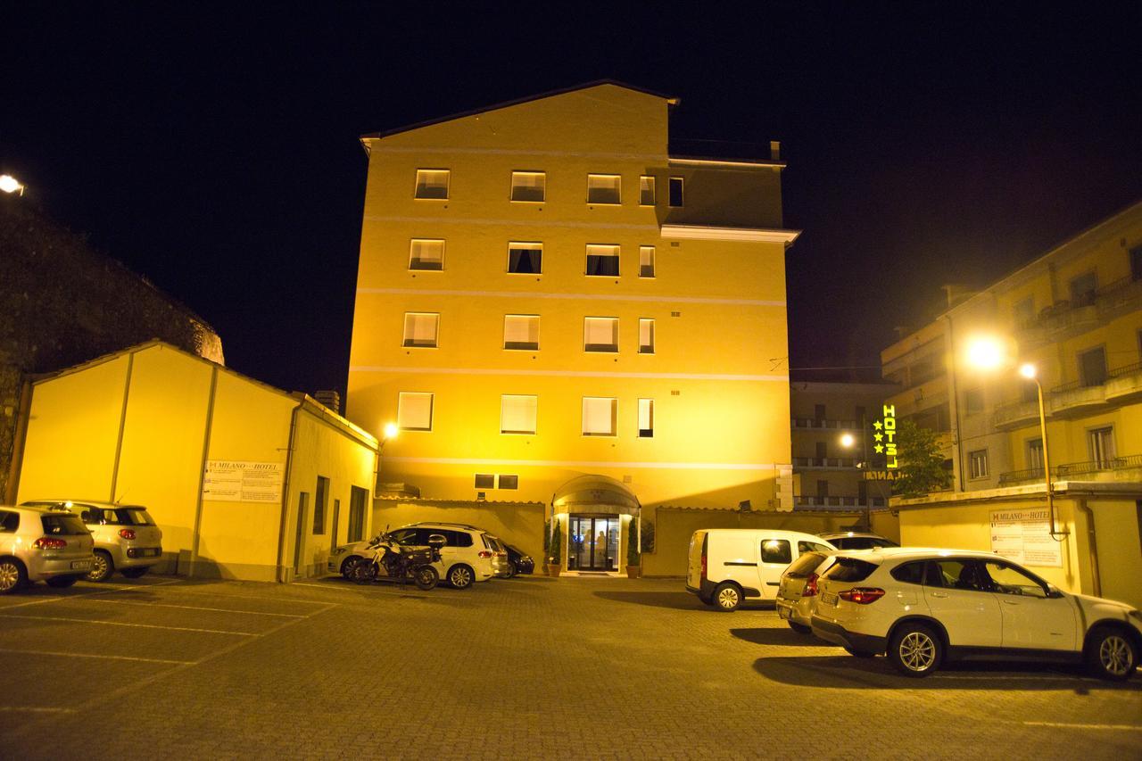 Hotel Milano Pistoia Bagian luar foto