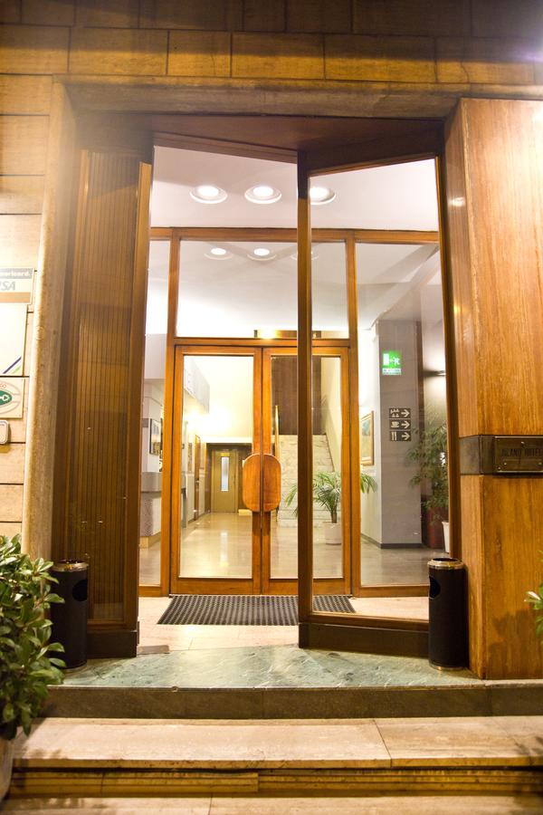 Hotel Milano Pistoia Bagian luar foto
